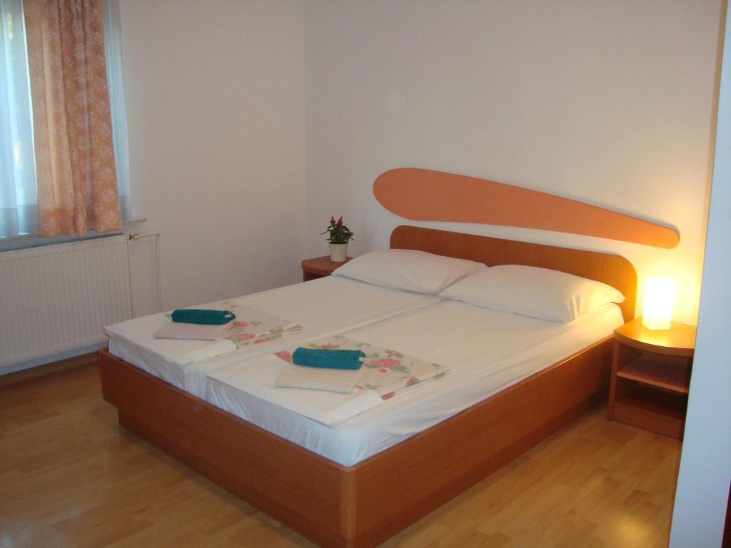 Guesthouse Koprivec Ljubljana Dış mekan fotoğraf