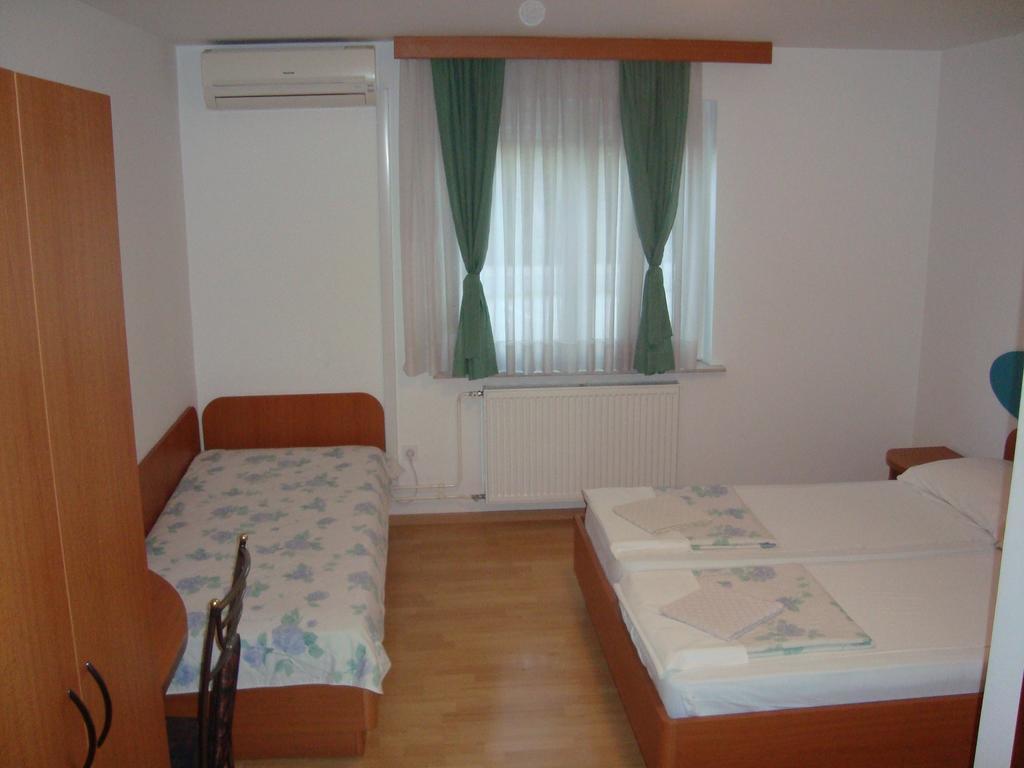 Guesthouse Koprivec Ljubljana Dış mekan fotoğraf