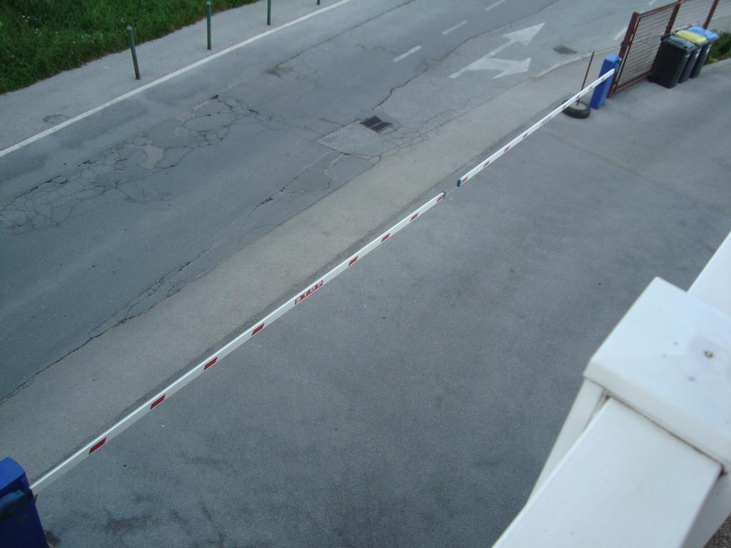 Guesthouse Koprivec Ljubljana Dış mekan fotoğraf