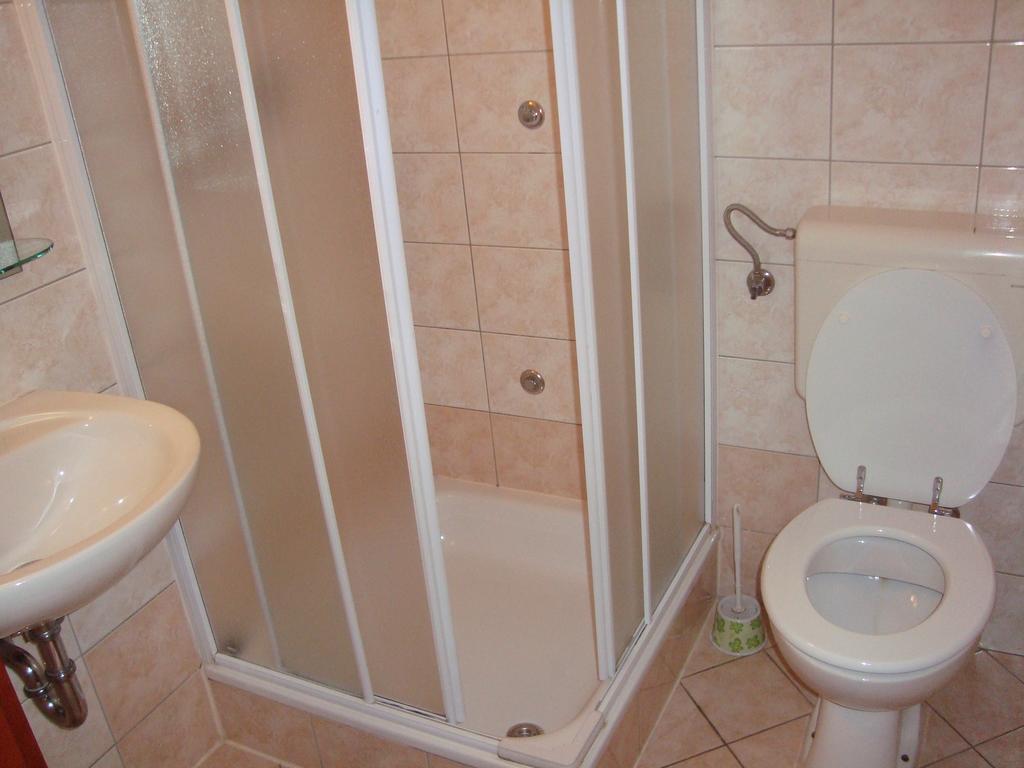 Guesthouse Koprivec Ljubljana Oda fotoğraf